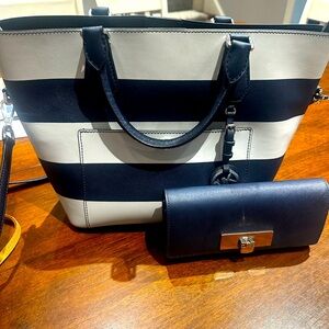 Michael Kors med/large tote & wallet